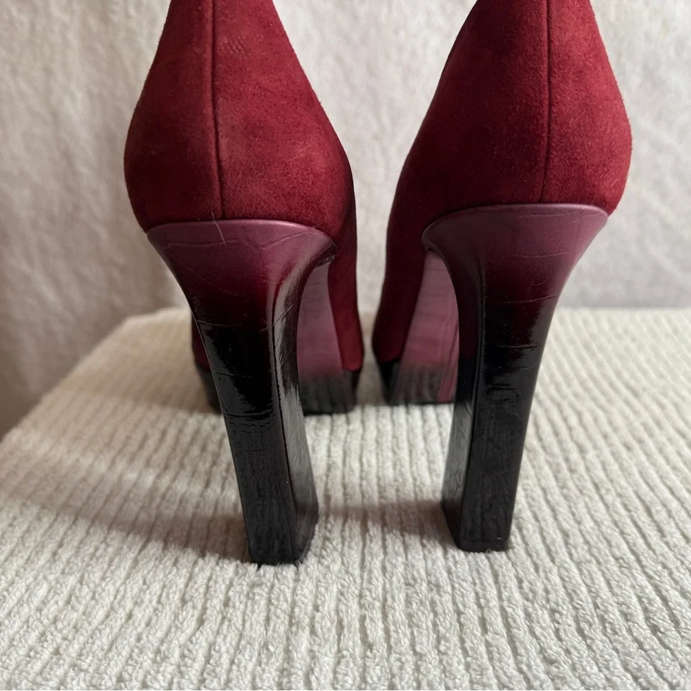Size 10 Michael Kors suede-heel!!  In perfect condition! - Picture 3 of 4